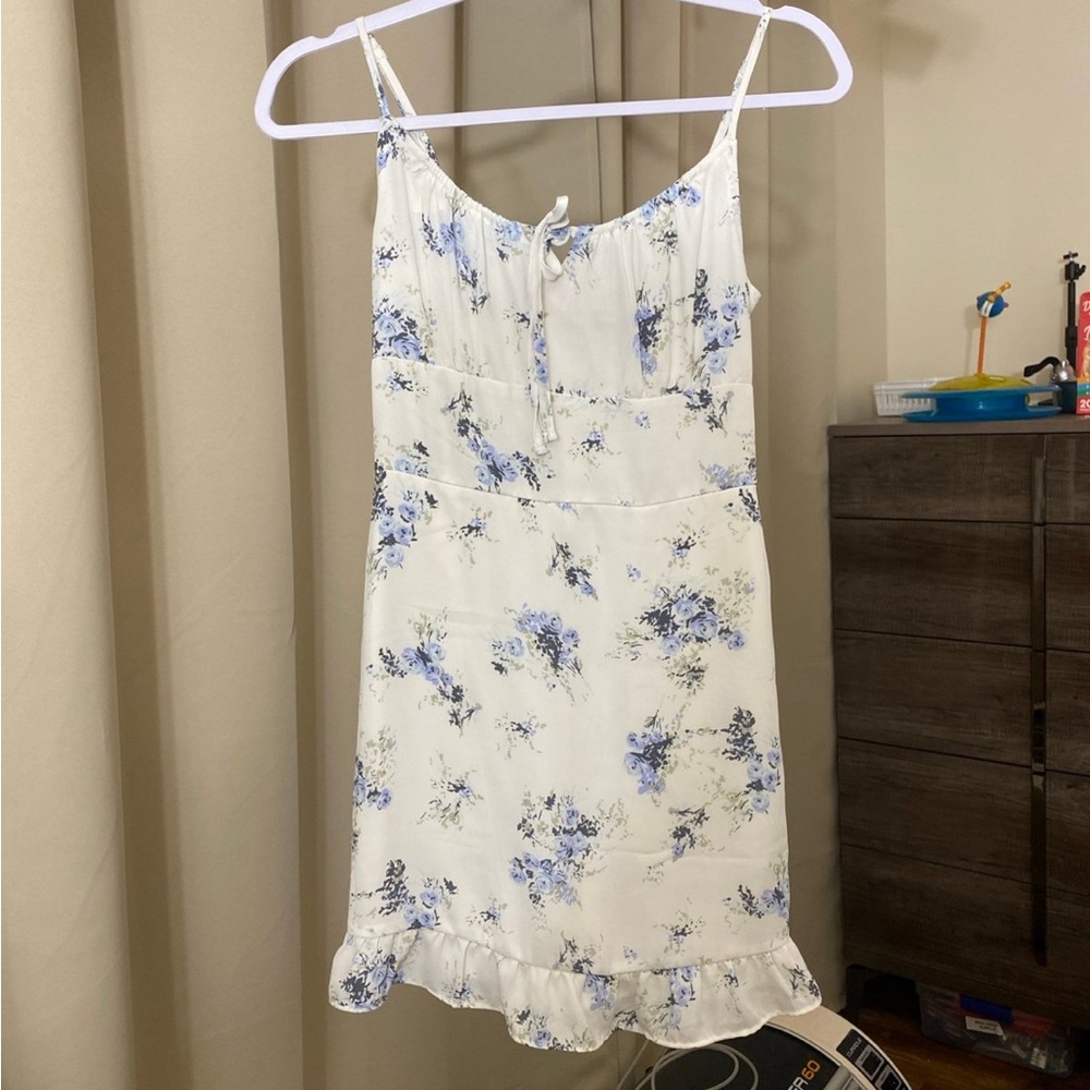 White floral Abercrombie dress